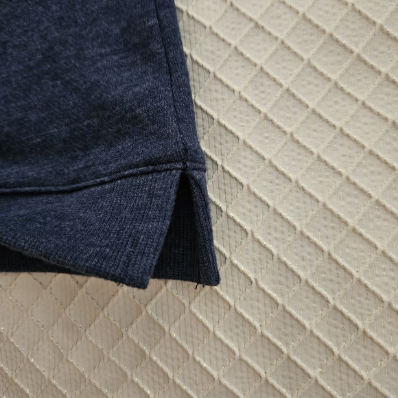 Coft & Barrow Petite Blue Sweatshirt - Picture 5 of 9